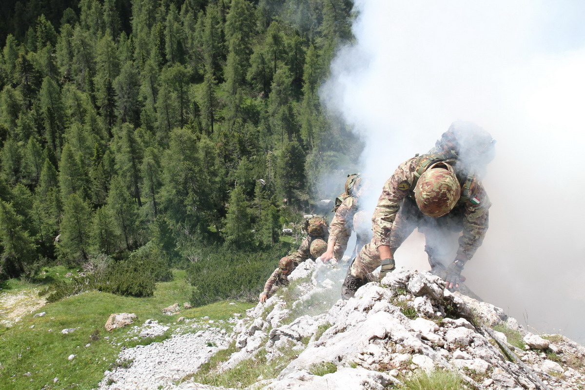 Esercitazione-alpinistica-2014.JPG